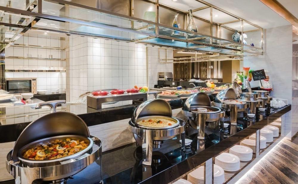 Narcissus Al Hamra Hotel Τζέντα Εξωτερικό φωτογραφία A buffet at a hotel