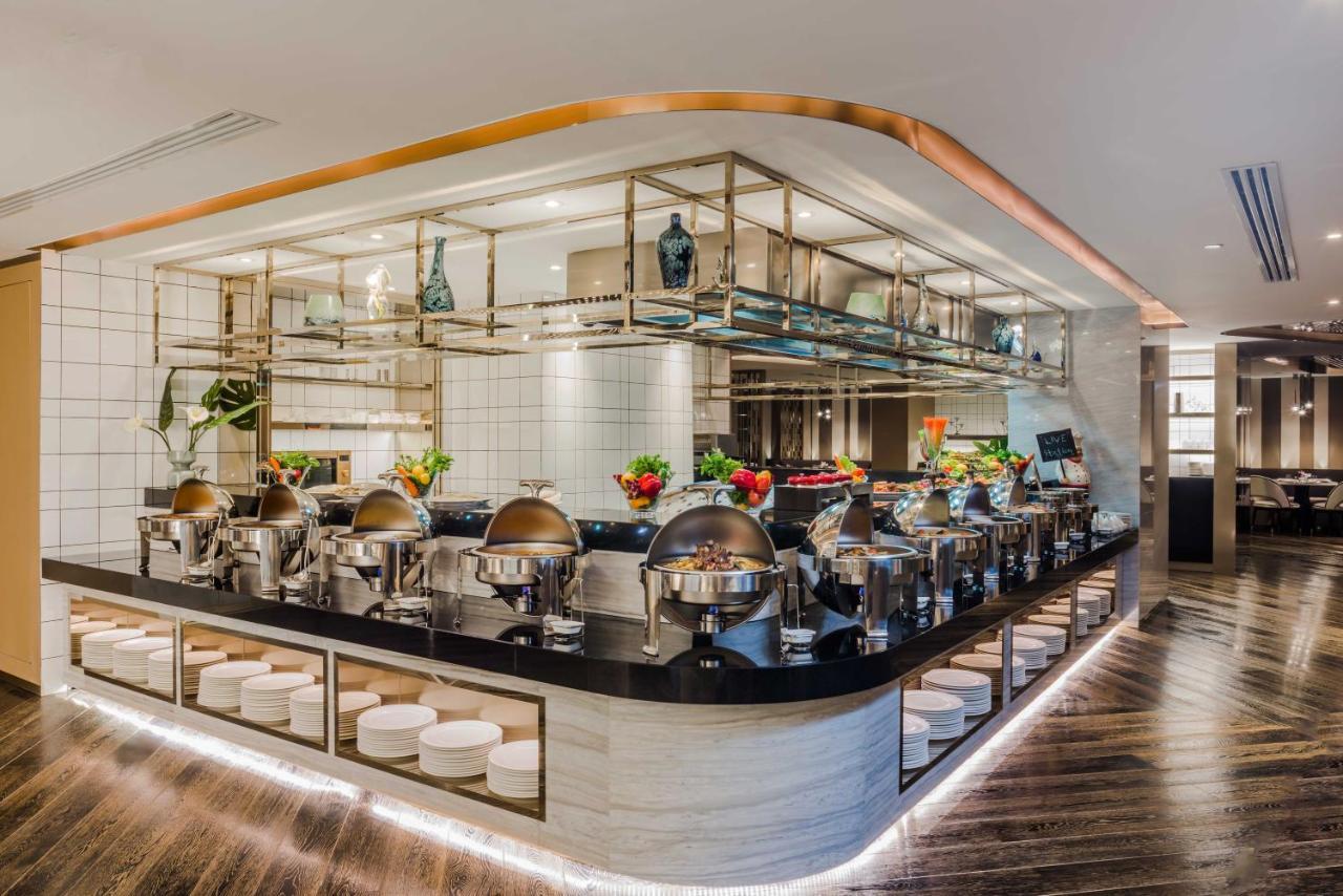 Narcissus Al Hamra Hotel Τζέντα Εξωτερικό φωτογραφία The buffet at the hotel